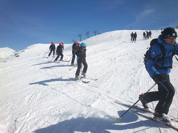 Los alumnos de Ski Camp se inician al Telemark